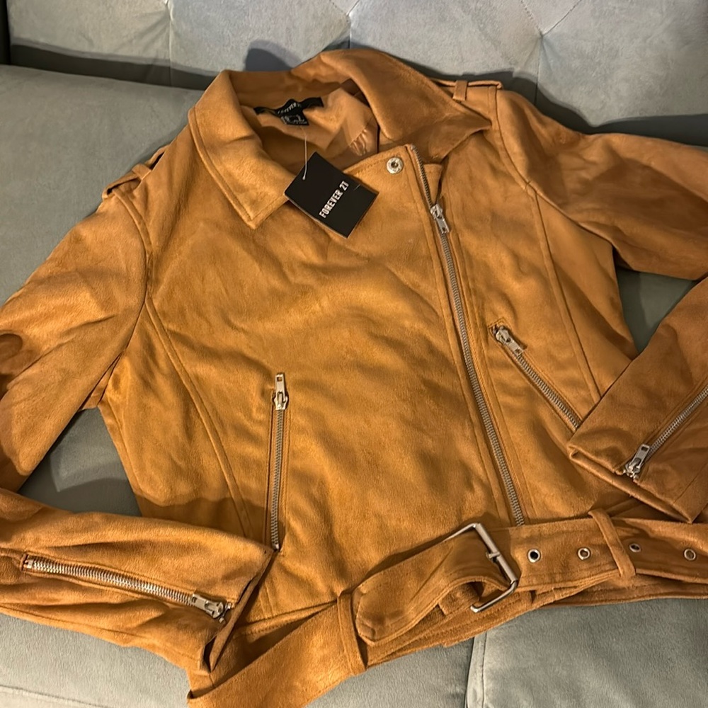 NWT Forever21 High Quality Tan Faux Suede Motorcycle Jacket S IMPRESSIVE QUALITY